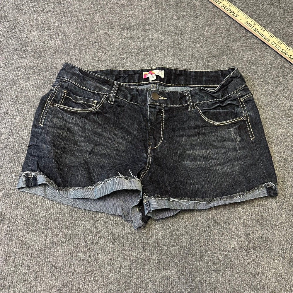 Forever 21 Shorts Womens Size 29 Dark Wash Denim Raw Hem Frayed Casual Stretch